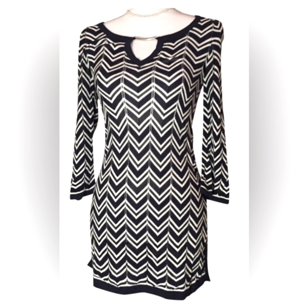 White House Black Market Navy Blue/White Size S/XS